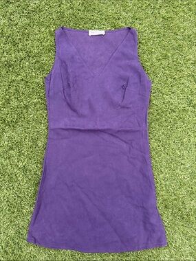 Sleeveless V-Neck Mini Dress in Deep Purple
